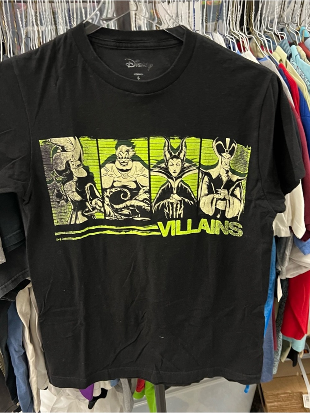 DISNEY VILLAINS Line Up Shirt Sz S UNISEX Black T Shirt Hook Ursula Maleficent